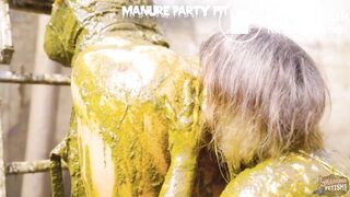 ManureFetish Spring Sale 40 % discount - Girls in cowshit