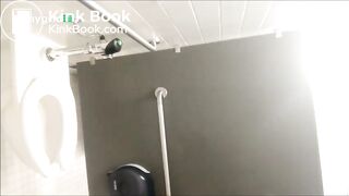 Hot sexy Blonde Mooning Fat Farting Ass