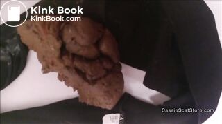 Cassie shits in black panties