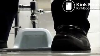 men's squat toilet