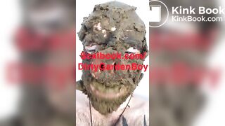 Scat pig eating shit
