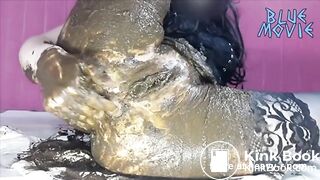 Shitting from both holes