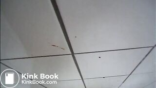 enema gegen die Wand gespritzt