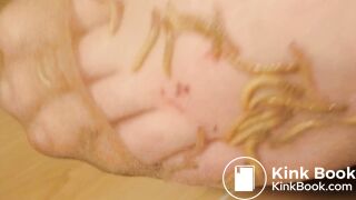 She Kills somes Maggots for more action