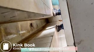 The girl defecated heavily in the toilet 2