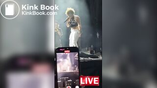 ????????SINGER PISSES ON FAN @CONCERT OMG! LOL1080