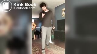 Randompoofs Farting
