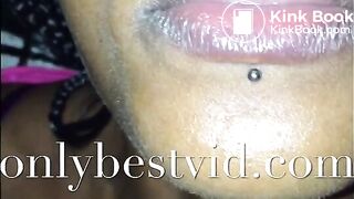 She Eat Shit !! Whattttt??