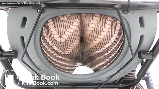 shitting her tights