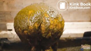 Cleaning ends in a mess - girl falls in to cowshit