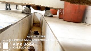 Beautiful girls pee and shit 29