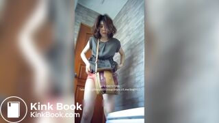 Beautiful girls pee and shit 33