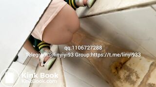 Beautiful girls pee and shit 34