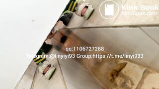 Beautiful girls pee and shit 34