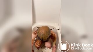 Asian guy's first scat video  (Part 4)