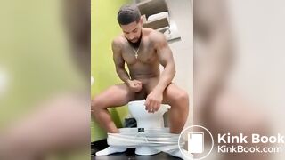 Fredo Shitting
