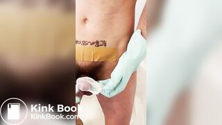 Asian guy's lotion gauze masturbation