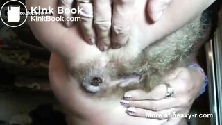 Old Slag with Hairy Loose Cunt Shits Into Her Hand