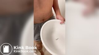 Asian guy's first scat video (Part 1)