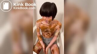 Asian guy's first scat video (Part 1)