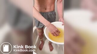 Asian guy's first scat video (Part 1)