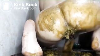 Slag Gapes, Shits & Prolapses on Huge Anal Toy