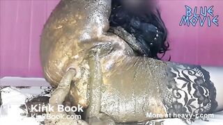 Scat Slag Pushes Shit Out  of  Her Asshole and Cun