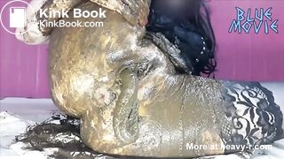 Scat Slag Pushes Shit Out  of  Her Asshole and Cun