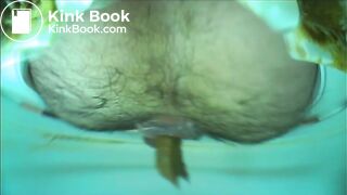 Japanese Convenience Store Toilet POV