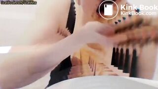 Brunette lady with sexy tits enjoying her shit on