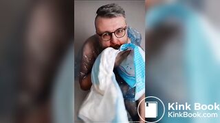 Baby Bear has some shitty diapers