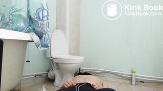 Spewing Her Liquid Stink On Slave