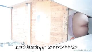 The girl excreted a lot in the toilet 002