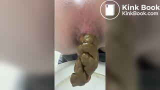 Twink Shitting