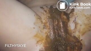 Teen Scat slut