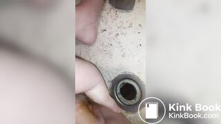 fat slut tries rubbing scat in pussy