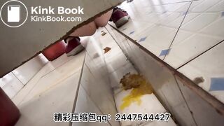 Beautiful women poop in the toilet