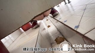 Beautiful women poop in the toilet