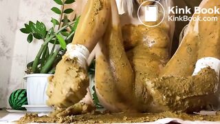 Teen Scat slut