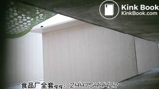 The girl excreted a lot in the toilet 002