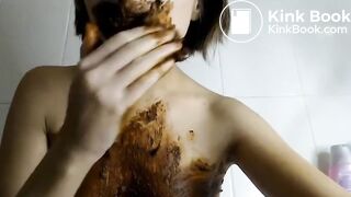 dirty female plays and smears shit