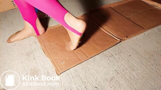 Sexy milf wash the floor dirty