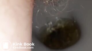 My toilet yums up my poopies!