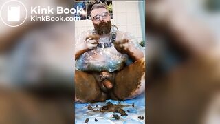 Chubby PVC Bear smearing & eating shit