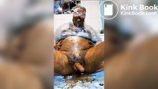 Chubby PVC Bear smearing & eating shit