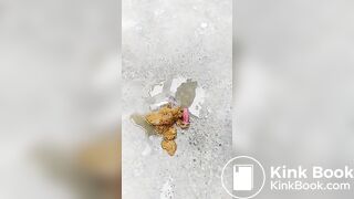 pissing mature and surprise mm