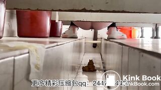 The girl excreted a lot in the toilet 003