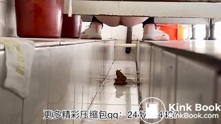 The girl excreted a lot in the toilet 003