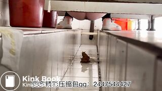 The girl excreted a lot in the toilet 003