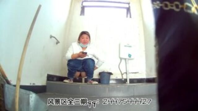 The girl excreted a lot in the toilet  06